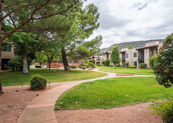 Charming With Community & Pool Holiday home